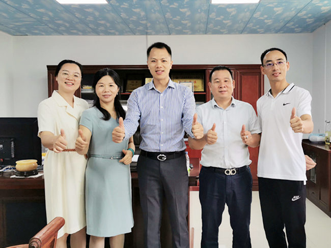 惠州興宏力-興宏力與單仁資訊合照